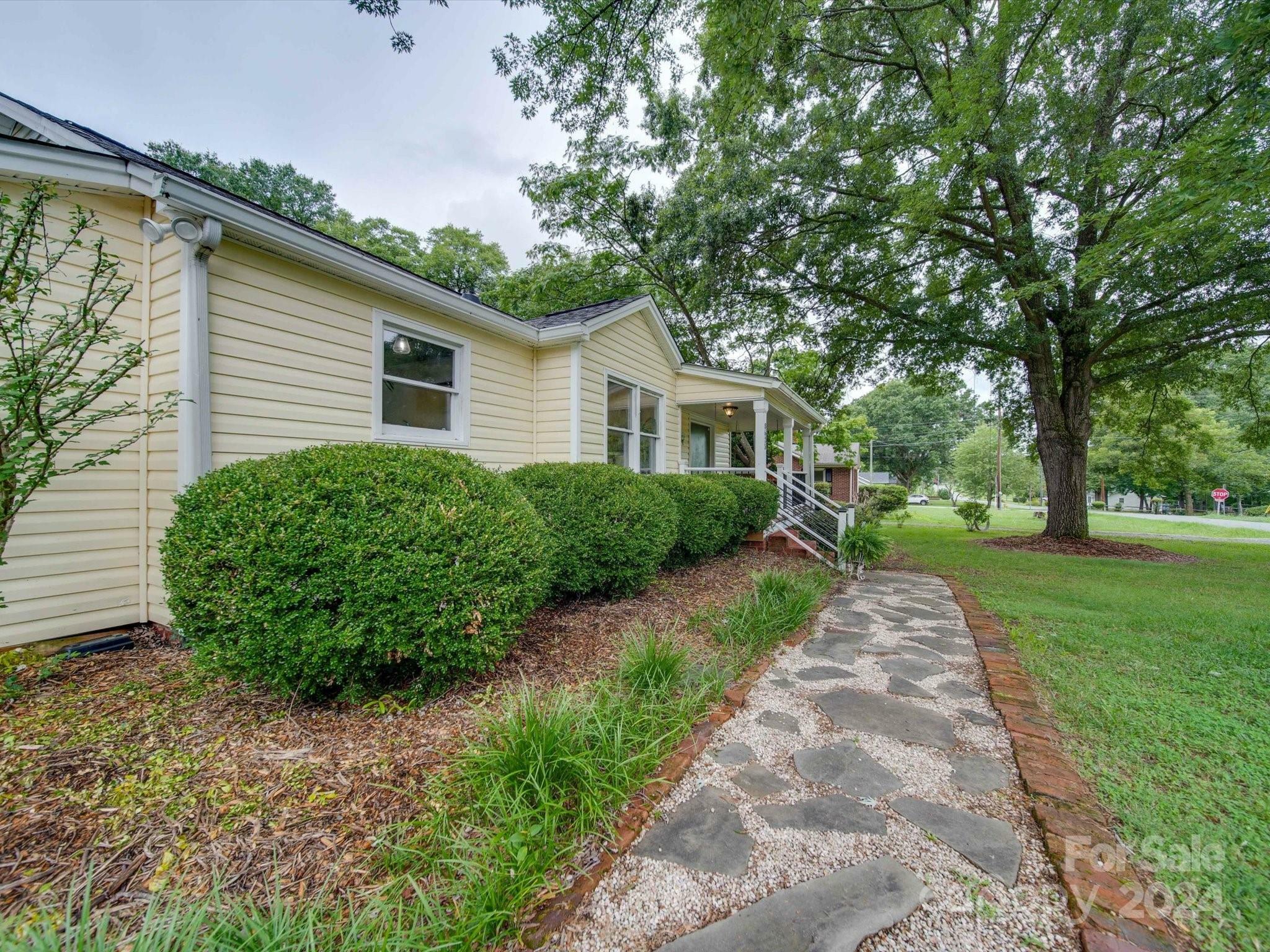 Property Photo:  8625 Old Plank Road  NC 28216 