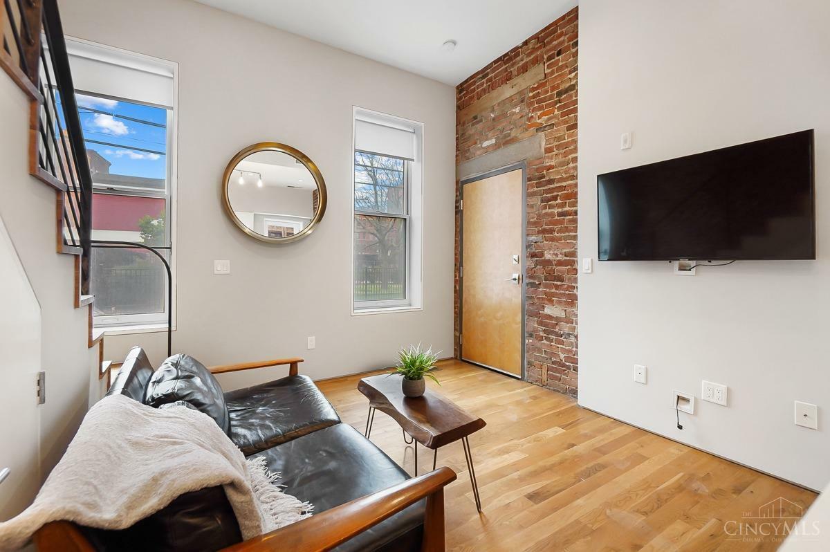 Property Photo:  18 W Thirteenth Street  OH 45202 