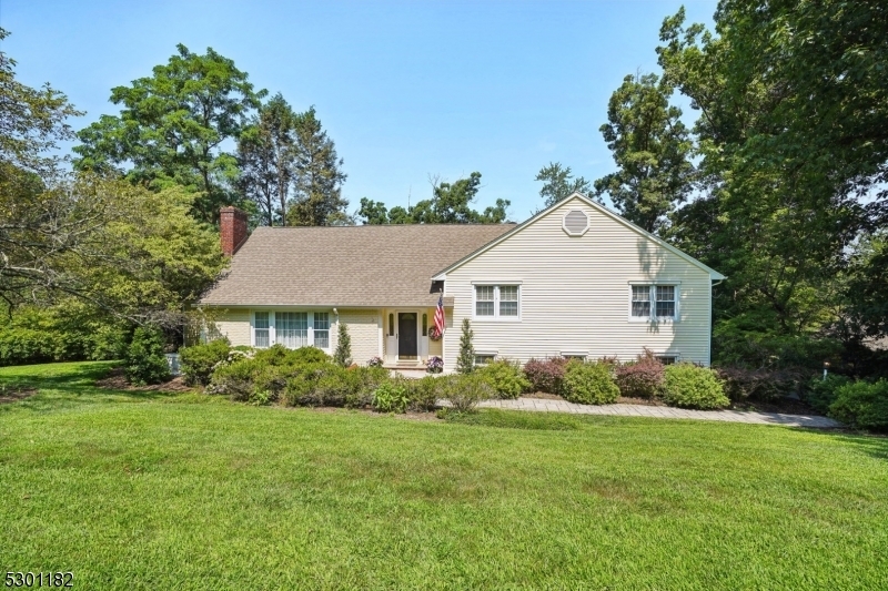 Property Photo:  27 Runnymede Rd  NJ 07928 