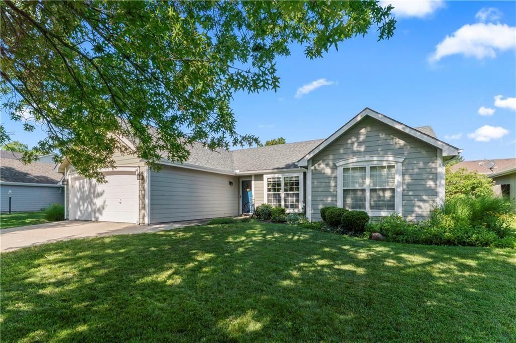 Property Photo:  515 Salsbury Court  KS 66049 
