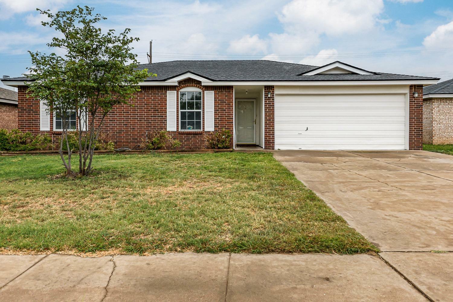 Property Photo:  6411 33rd Street  TX 79407 