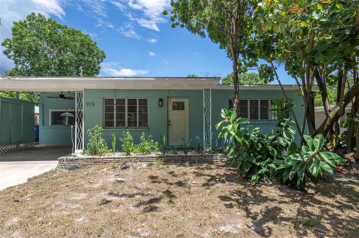 Property Photo:  918 Sandpiper Way S  FL 33707 