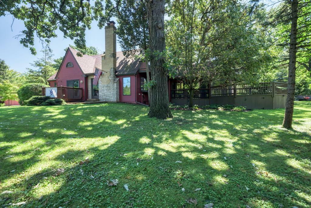 Property Photo:  600 W Bloomingdale Road  IL 60143 