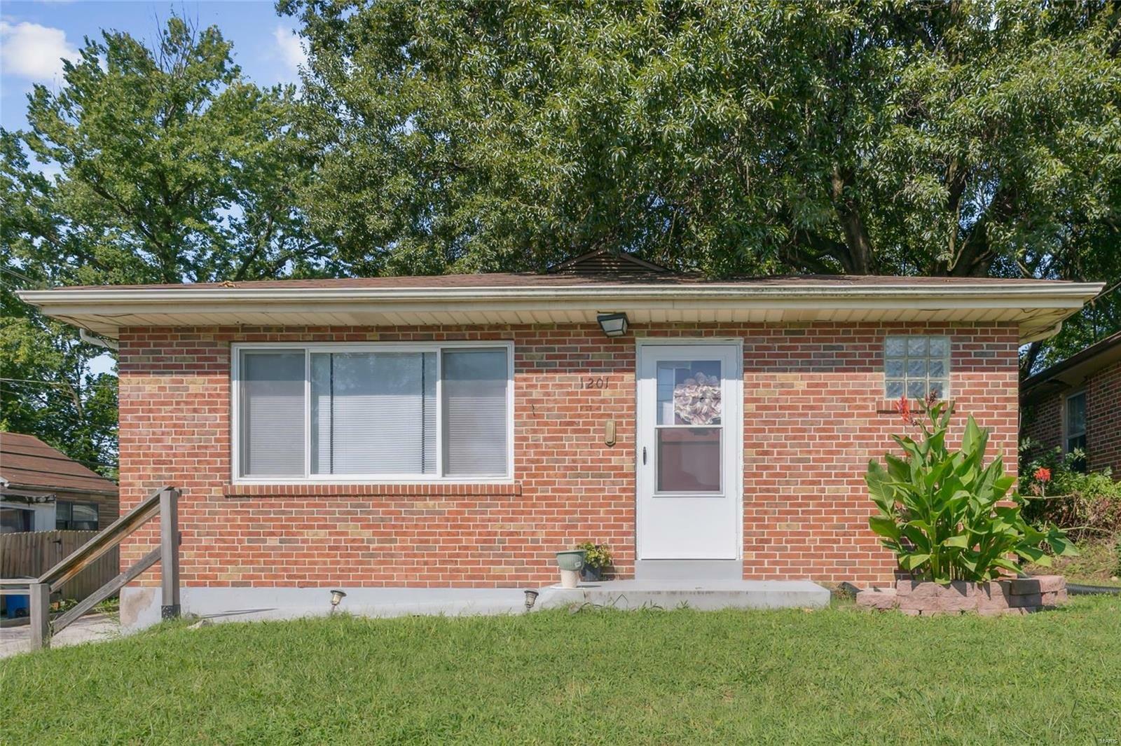 Property Photo:  1201 Meyer Street  MO 63130 