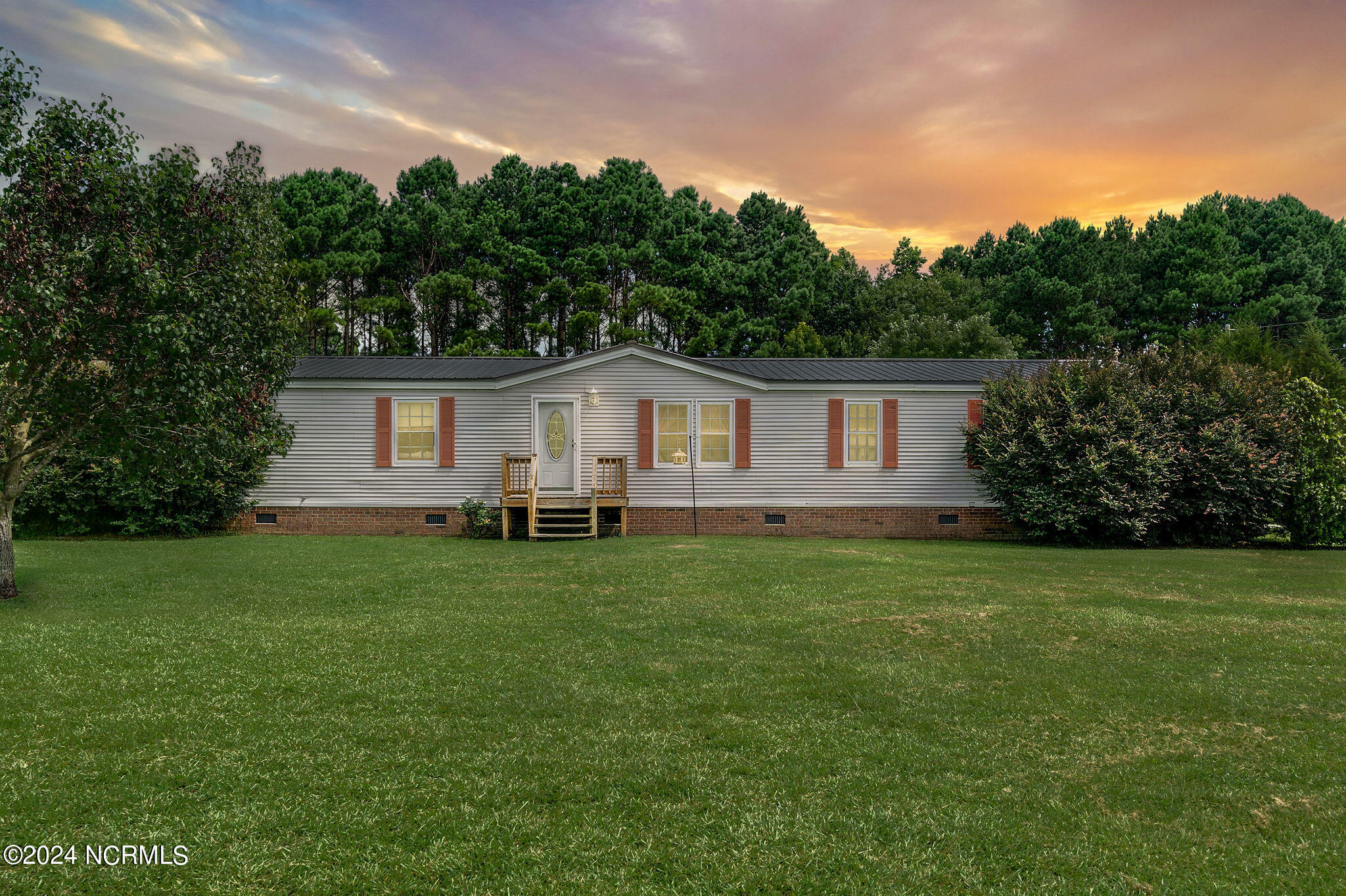 Property Photo:  3206 Fountaintown Road  NC 28521 