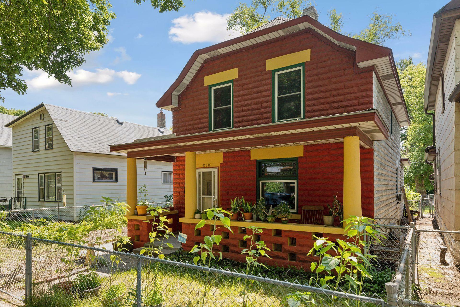 Property Photo:  850 Minnehaha Ave W  MN 55104 