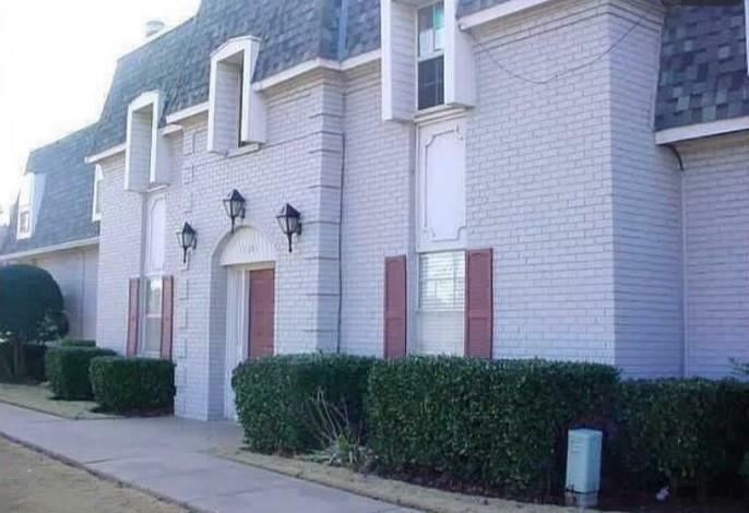 Property Photo:  11301 N May Avenue C  OK 73120 