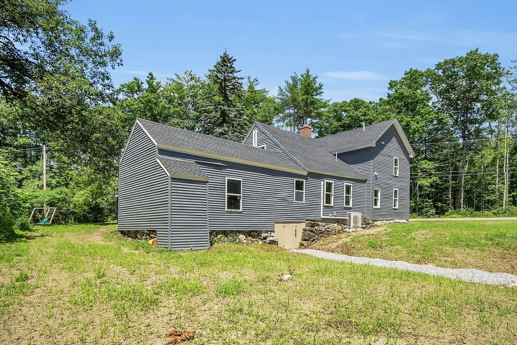 Property Photo:  76 S Royalston Rd  MA 01368 