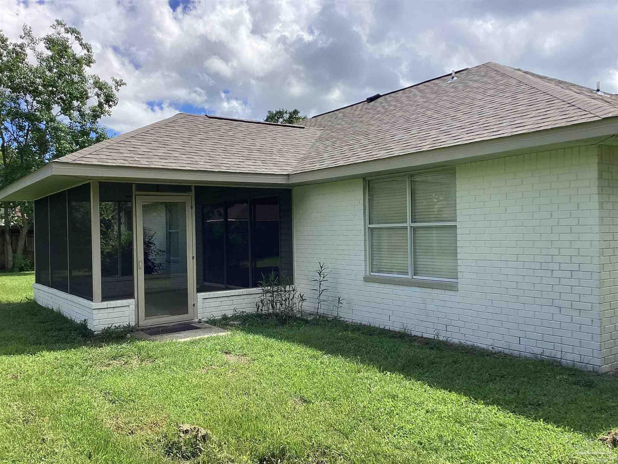 Property Photo:  2244 Cricket Ridge Dr  FL 32533 