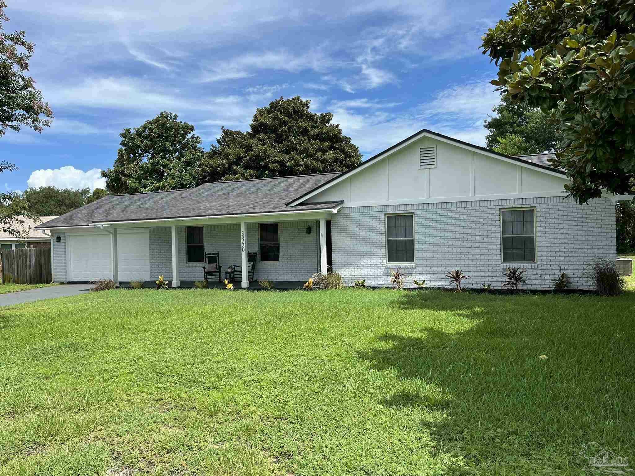 Property Photo:  3350 Espanola St  FL 32563 