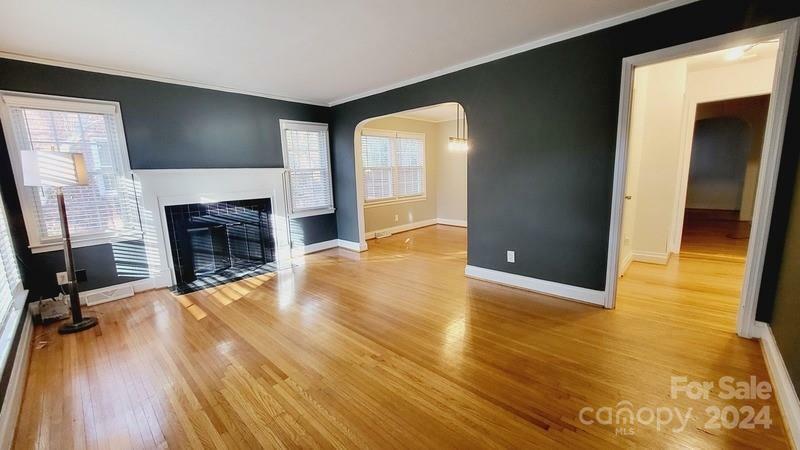 Property Photo:  1720 Chatham Avenue  NC 28205 