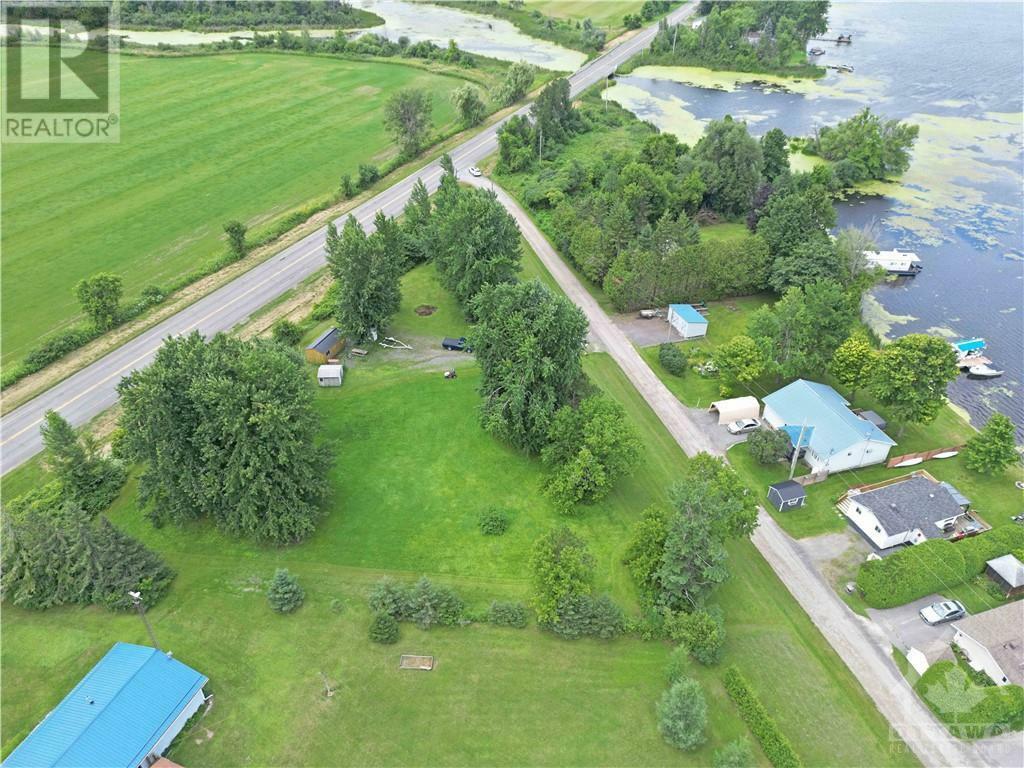 Photo de la propriété:  3826 Rideau River Road  ON K0G 1G0 