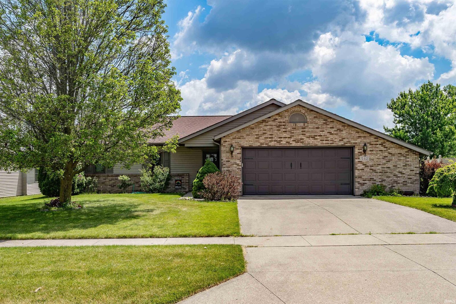 Property Photo:  542 Warren Drive  IN 46755-2983