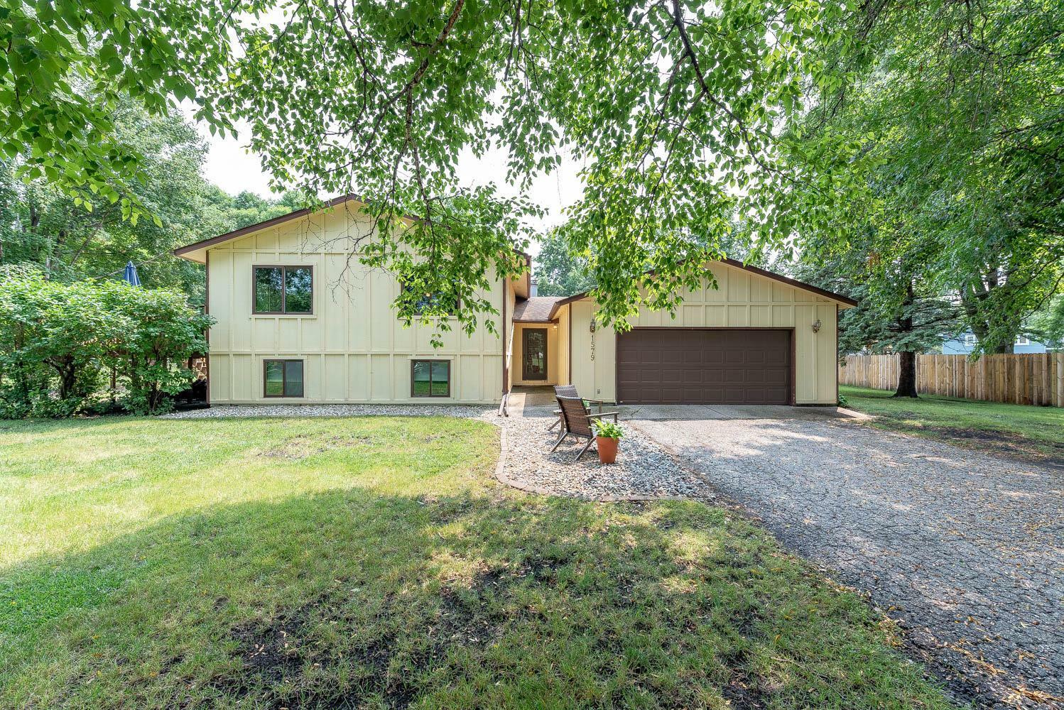 Property Photo: 1579 Sharon Drive MN 56003