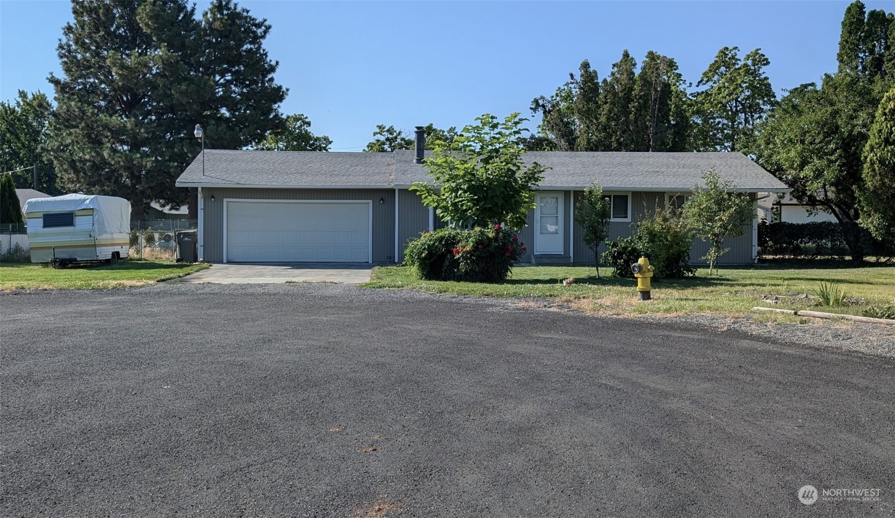 Property Photo:  1719 S Zillah Street  WA 99337 