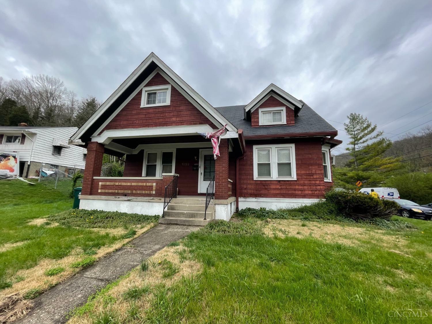 1052 Delhi Avenue  Cincinnati OH 45204 photo