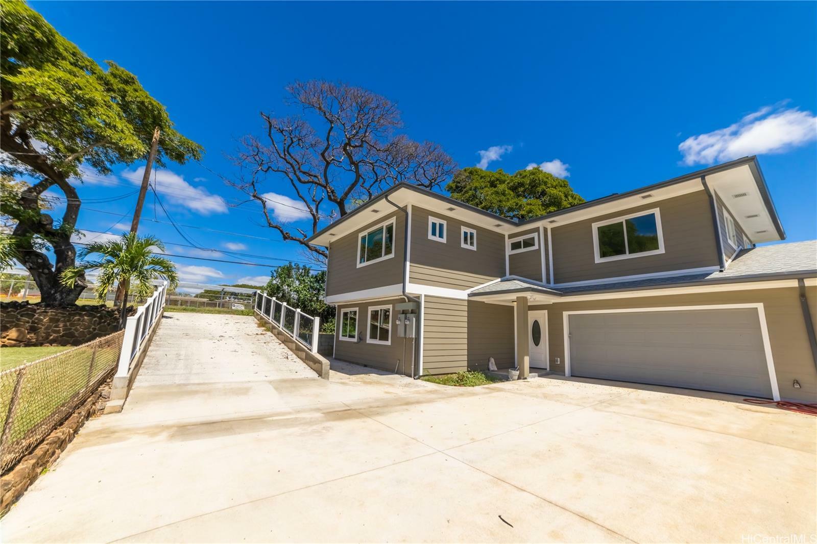 Property Photo:  94-1225 Waipahu Street  HI 96797 