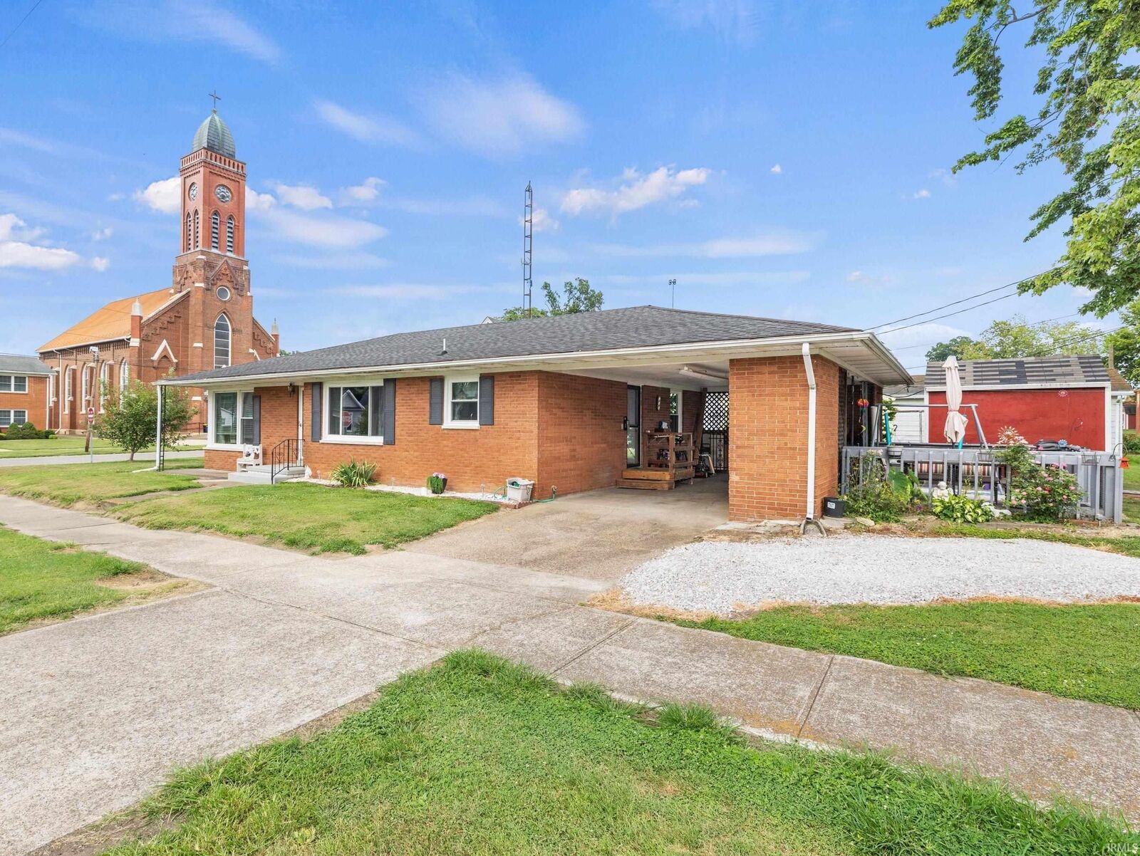 Property Photo:  548 Elm Street  IN 47635 