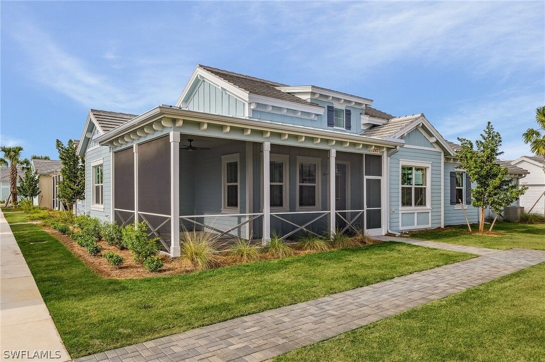 Property Photo:  7243 Saona Court  FL 34113 