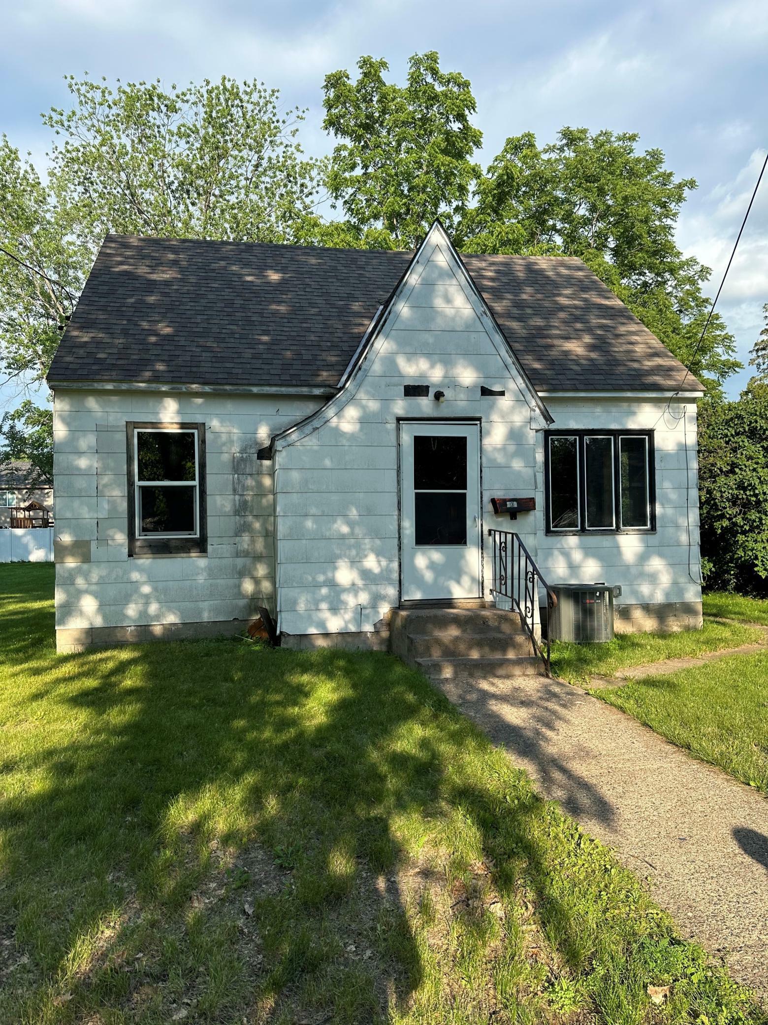 Property Photo:  130 Cottage Grove Avenue  MN 56329 