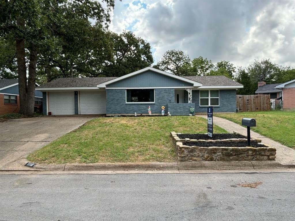 Property Photo:  1116 Karla Drive  TX 76053 