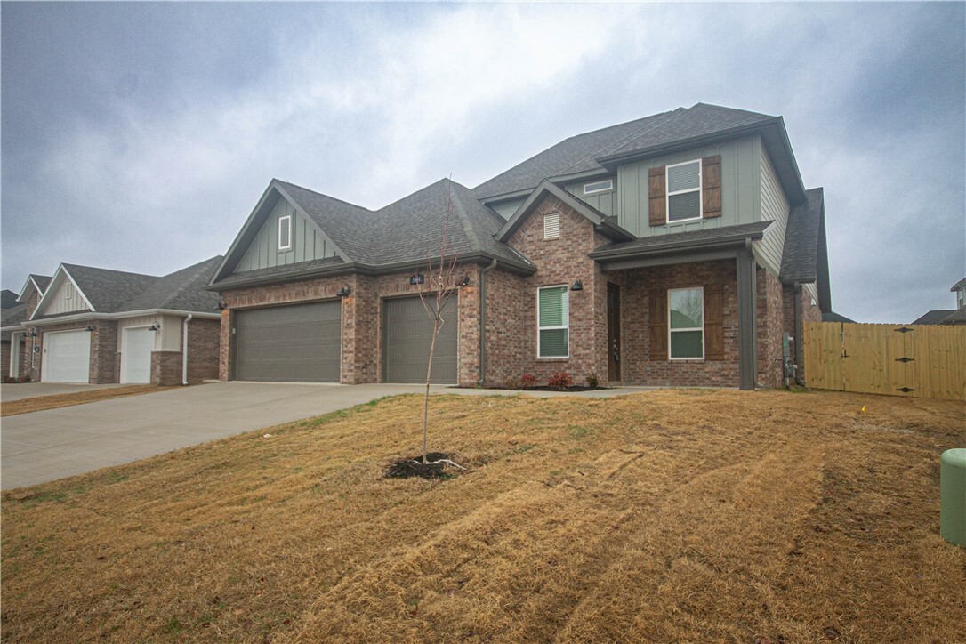 Property Photo:  5304 SW Nandina Lane  AR 72713 