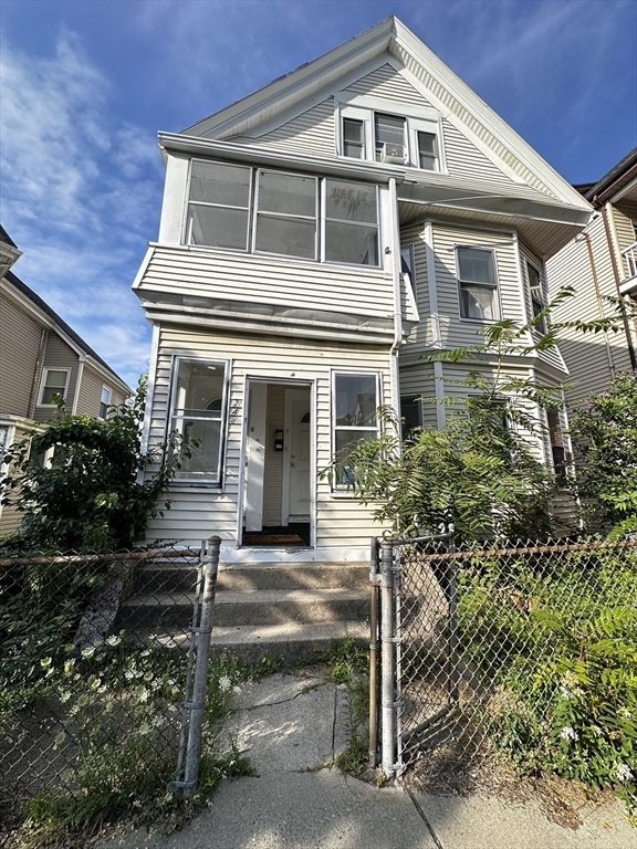 Property Photo:  243 Highland Ave 2  MA 02143 