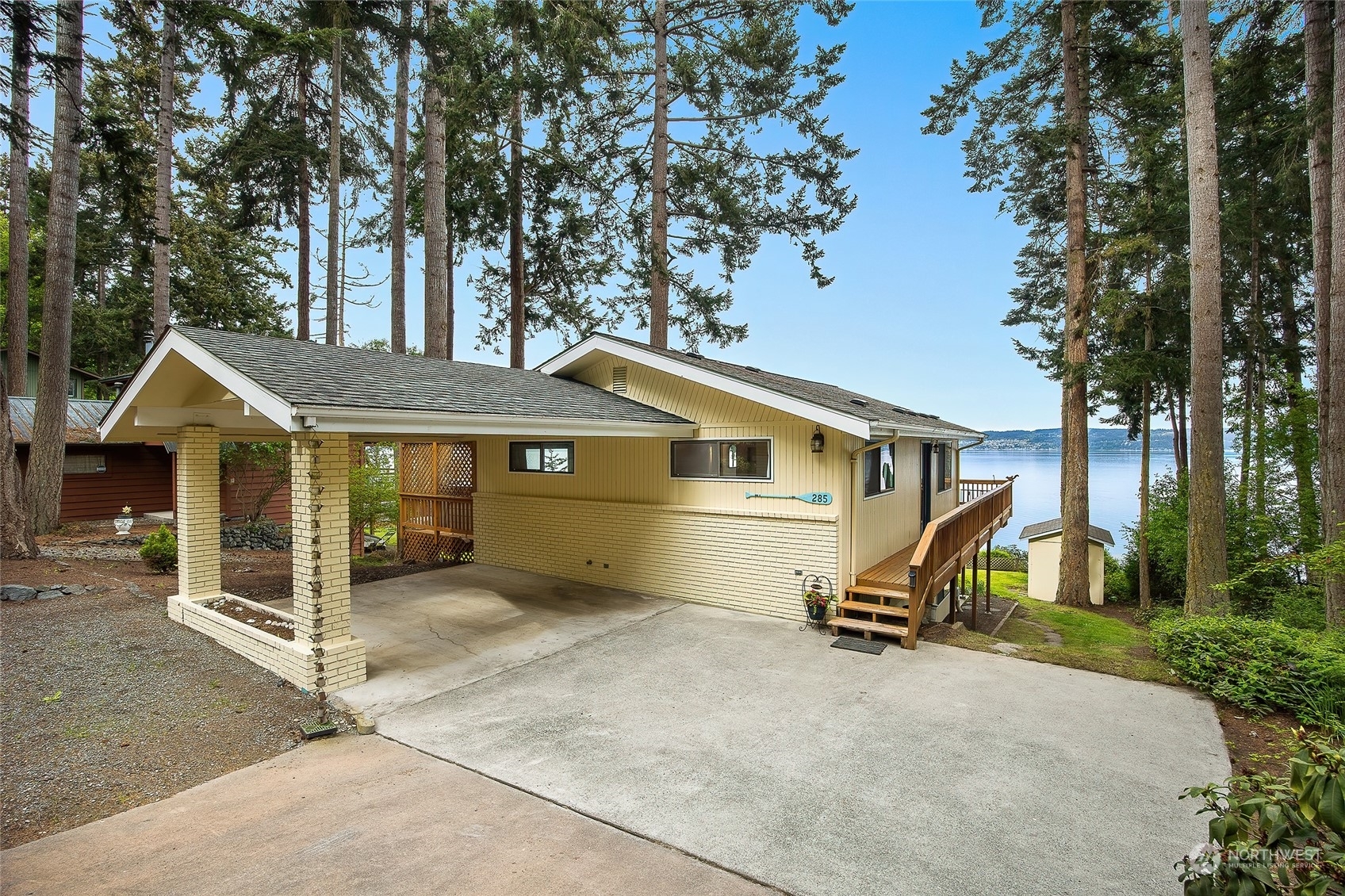 Property Photo:  285 Harrington Road  WA 98239 