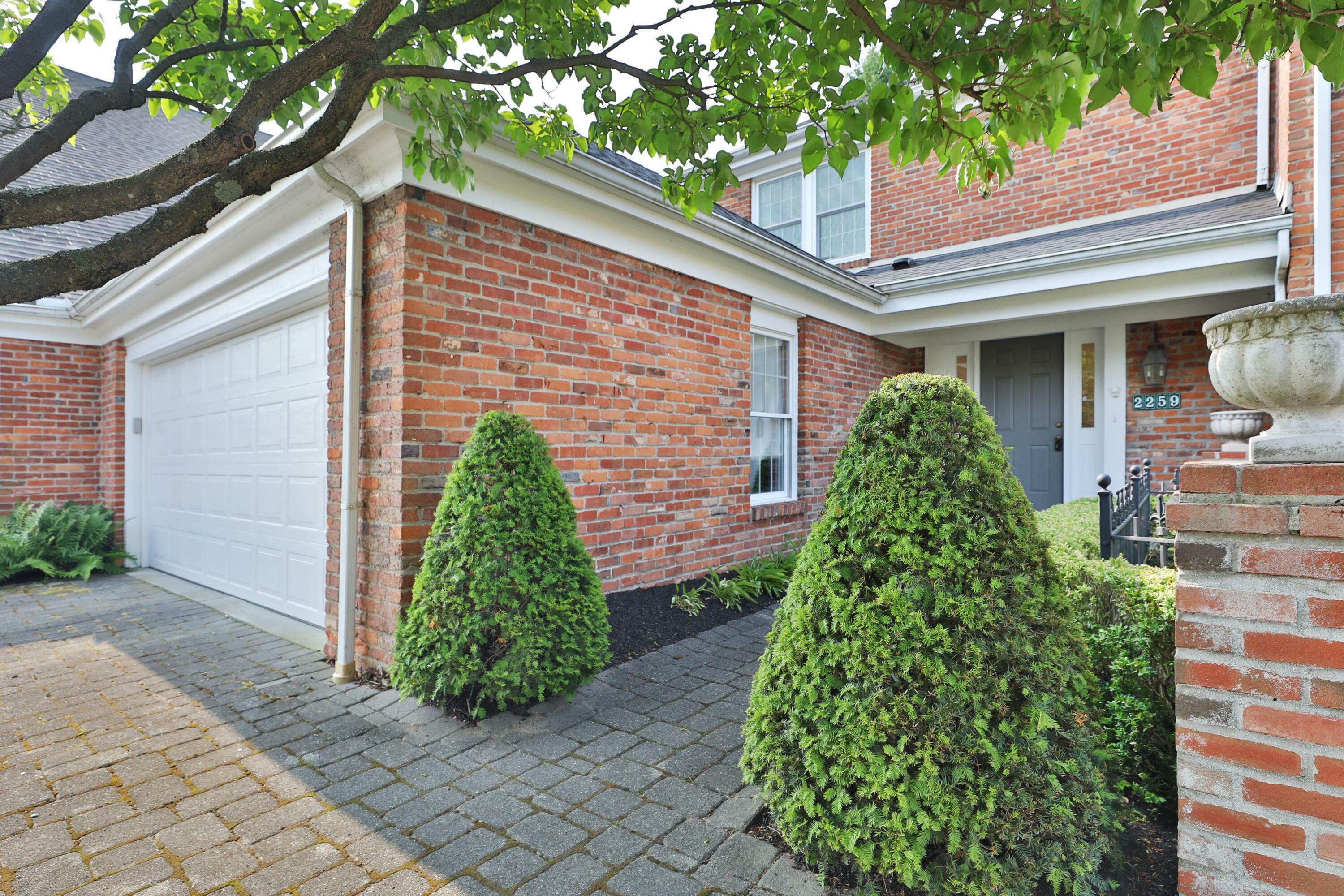 Property Photo:  2259 Adner Court  OH 43220 