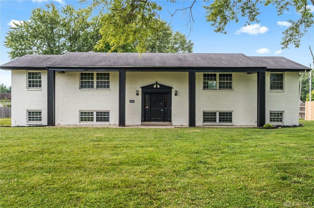 2582 Valdina Drive  Beavercreek OH 45434 photo