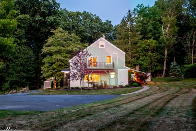 Property Photo:  19 Lakeview Rd  NJ 08530 