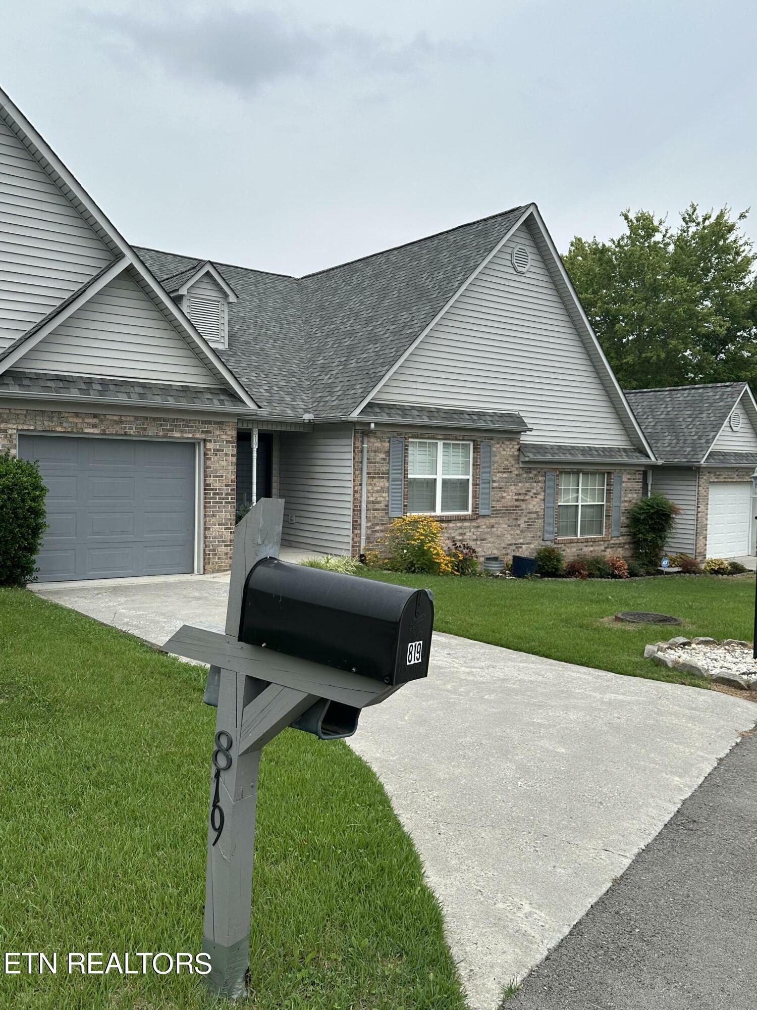 Property Photo:  819 Grove Place Lane  TN 37774 