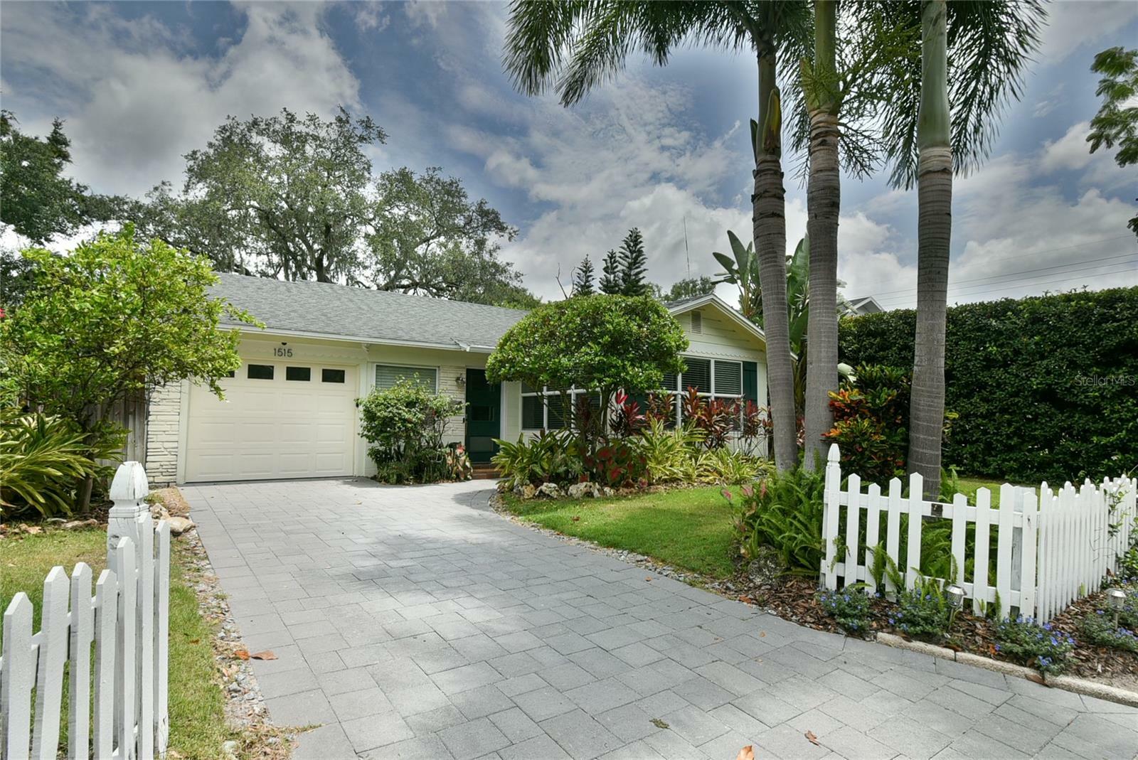 Property Photo:  1515 E Ridgewood Street  FL 32803 