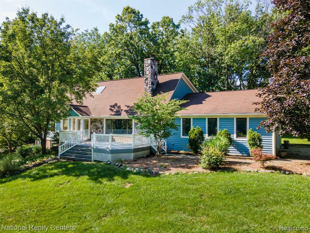Property Photo:  5868 Clarkston Road  MI 48348 4708 