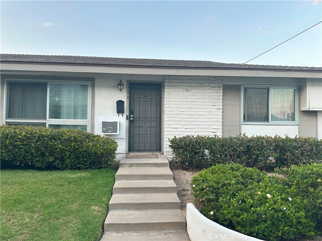 Property Photo:  14802 Newport Avenue 2D  CA 92780 