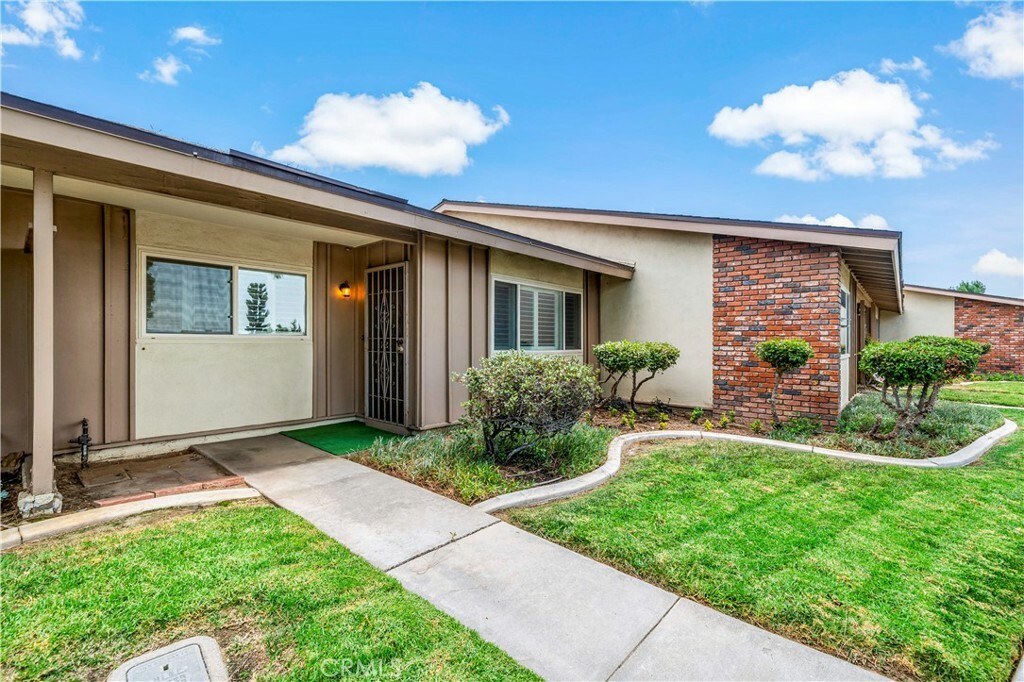 Property Photo:  22733 Palm Avenue G  CA 92313 