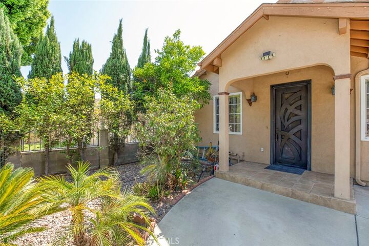 Property Photo: 7837 Beck Avenue CA 91605