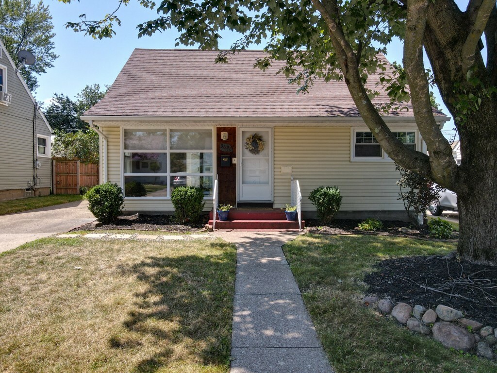 Property Photo:  3626 Oakwood Street  PA 16508 