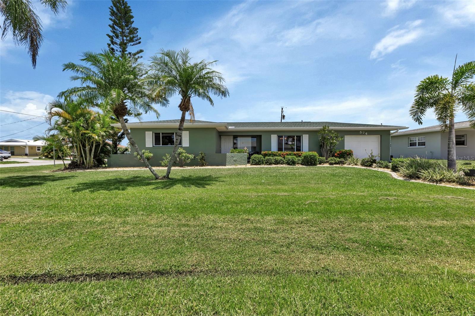 Property Photo: 574 Lowell Avenue NW FL 33952