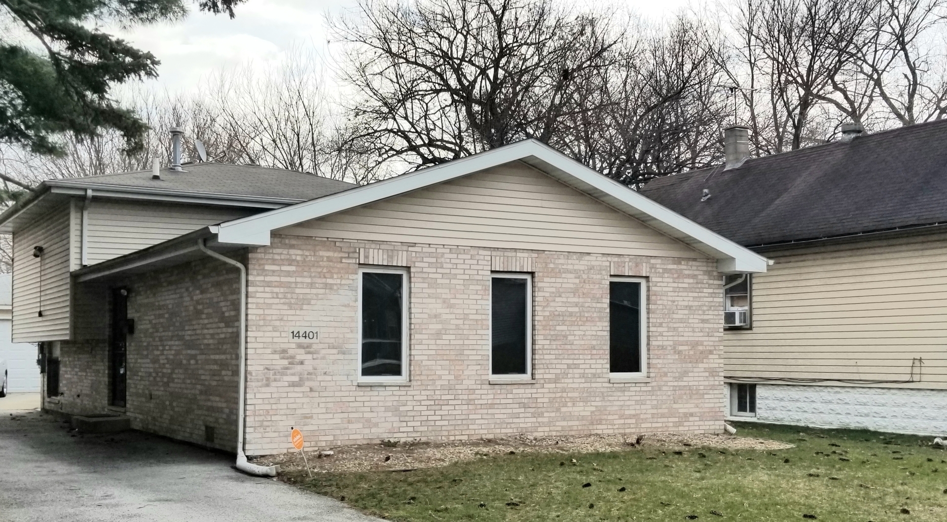 Property Photo:  14401 Irving Avenue  IL 60419 