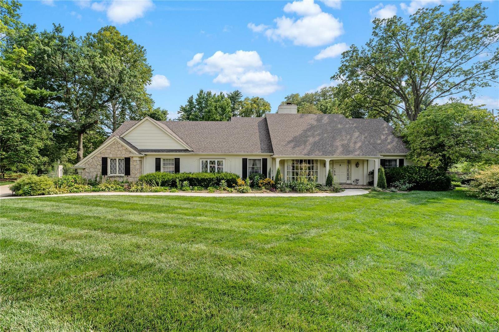 Property Photo:  608 Indian Trail Drive  MO 63301 