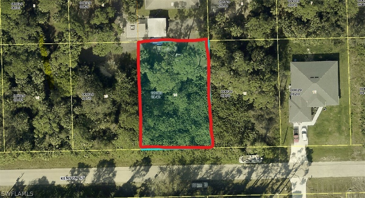Property Photo:  3746 Kenyon Street  FL 33905 