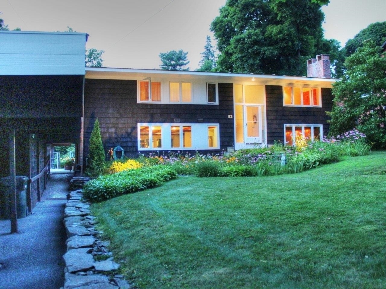 Property Photo:  52 Cliff Street  VT 05401 