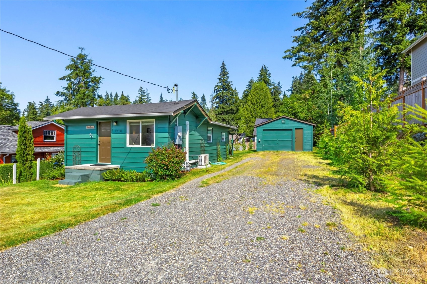 Property Photo:  1210 Xenia Street  WA 98229 