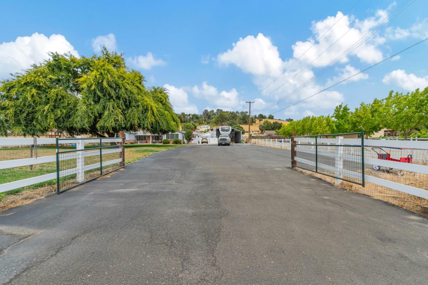 Property Photo:  10810 New Avenue  CA 95020 