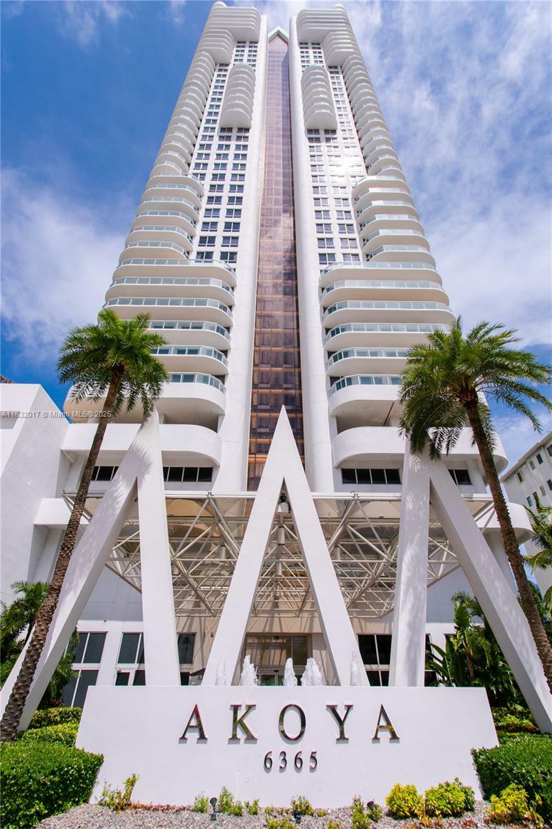 Property Photo: 6365 Collins Ave 806 FL 33141