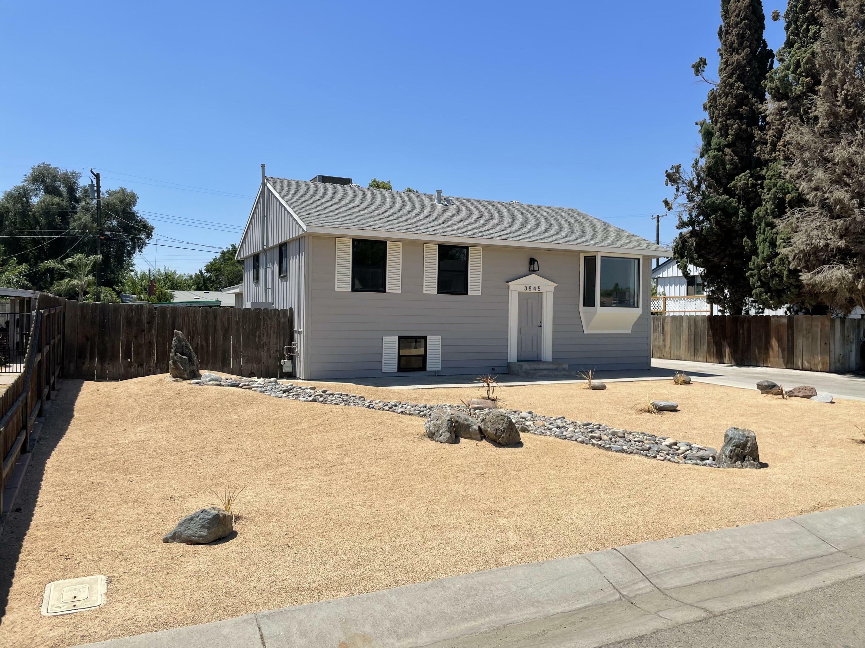 Property Photo:  3845 W Cambridge Avenue  CA 93277 