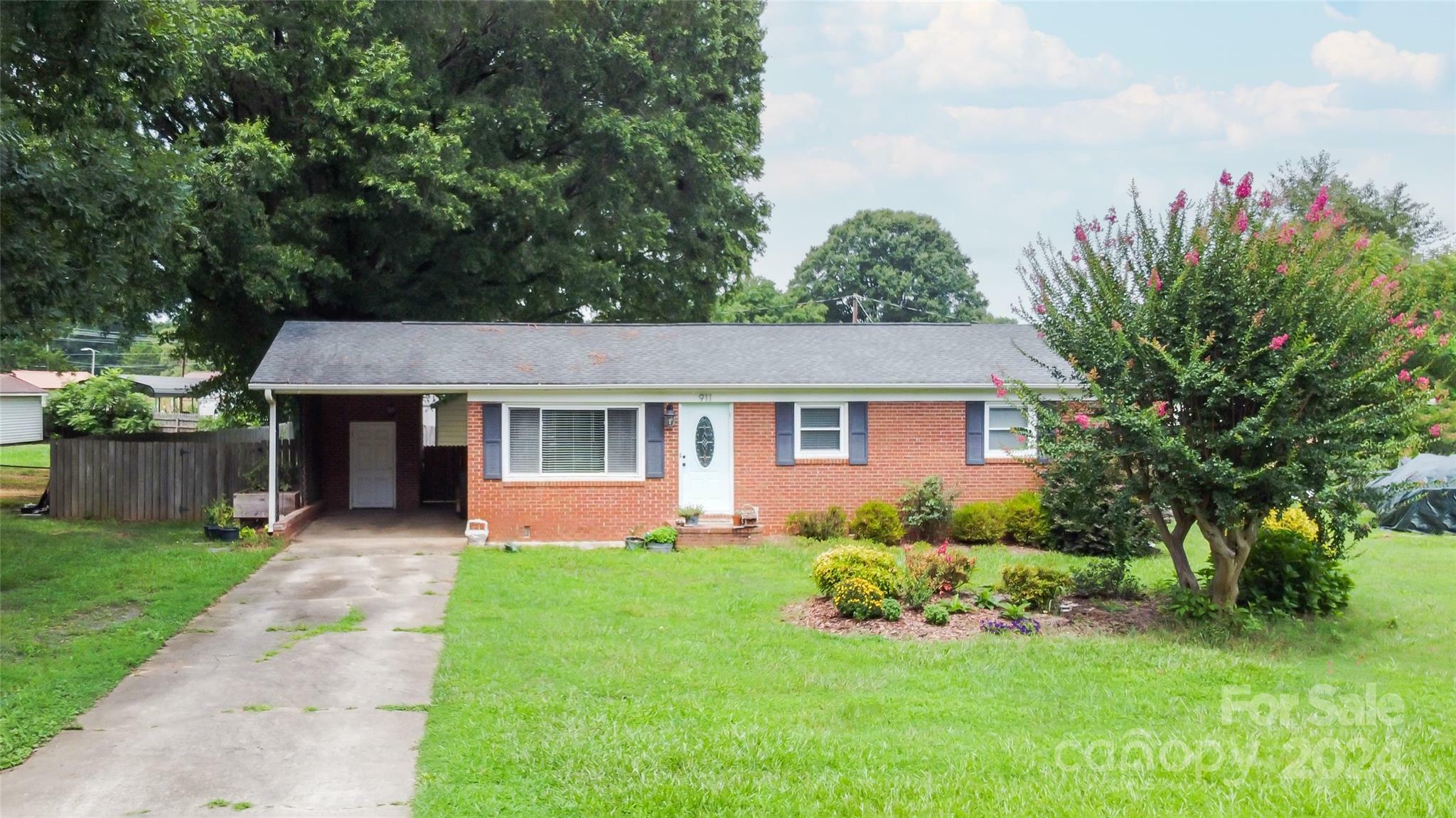 Property Photo:  911 Union Terrace  NC 28056 