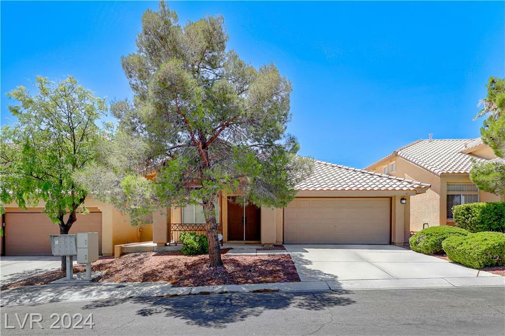 Property Photo:  10413 Horseback Ridge Avenue  NV 89144 