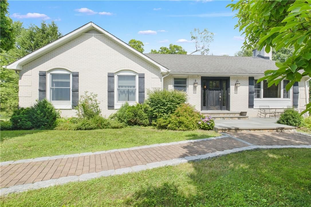 Property Photo:  46 Baldwin Road  NY 12563 